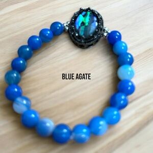 0229B Blue and Silver Beaded Bracelet with Iridescent Centerpiece